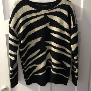 Zebra over size sweater